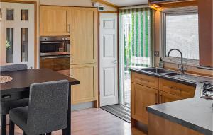 Gorgeous Stacaravan In Tzummarum