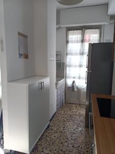Three-Bedroom Apartment with Balcony