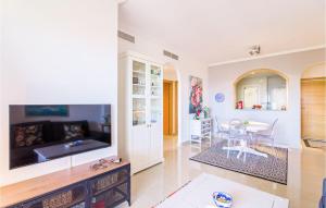 2 Bedroom Cozy Apartment In Sabinillas
