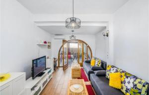 Lovely Home In Pinezici