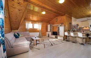 Stunning Apartment In Velika Gorica With Wifi 