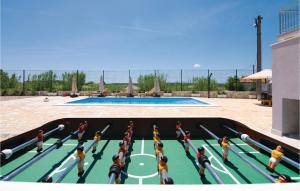 Four-Bedroom Holiday Home In Islam Latinski