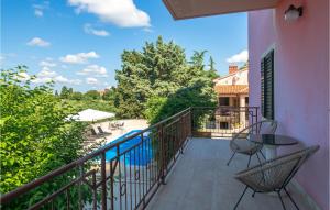 4 Bedroom Awesome Home In Krnica