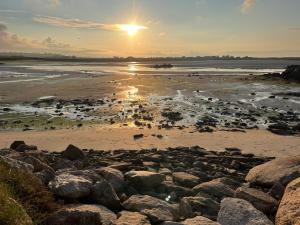 Maisons de vacances Maison bord de mer, plage 160m : photos des chambres