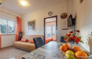 1 Bedroom Nice Apartment In Kozino 