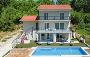 Amazing Home In Sinj With Wifi - Suhač