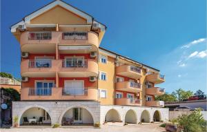 3 Bedroom Gorgeous Apartment In Kastav