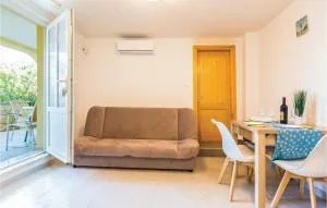 One-Bedroom Apartment In Ploce - Opuzen