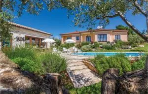 4 Bedroom Nice Home In Buje - Kaštel