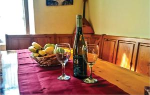 Two-Bedroom Apartment In Stomorska