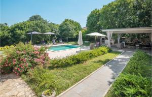 Stunning Home In Bale With Outdoor Swimming Pool 