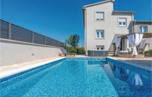 2 Bedroom Gorgeous Home In Zadar