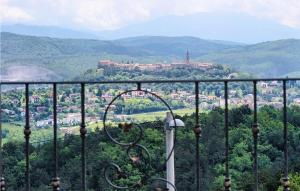 Gorgeous Home In Buzet 