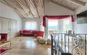 Gorgeous Home In Buzet 
