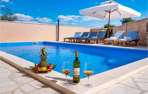 4 Bedroom Beautiful Home In Pridraga