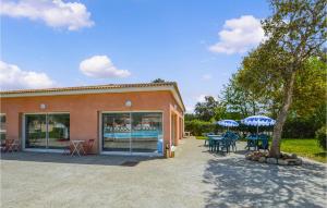 Appartements Lovely Apartment In Sta Maria Poggio : photos des chambres