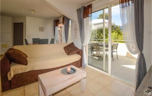 Lovely Apartment In Sta Maria Poggio