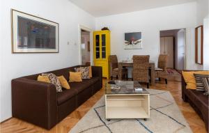 Nice Home In Blace With Wifi