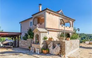 Awesome Apartment In Kavran With Wifi - Kavran