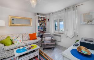 Lovely Apartment In Rijeka With Wifi 