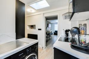 Ripon By Serene Stays Stylish Liverpool Home Sleeps 5 with Free Parking Fast WiFi and Close to Stadiums