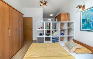 Beautiful Apartment In Novi Vinodolski