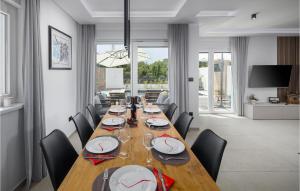 4 Bedroom Stunning Home In Nova Vas 