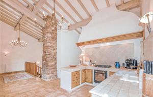 Maisons de vacances 3 Bedroom Cozy Home In Taulis : photos des chambres