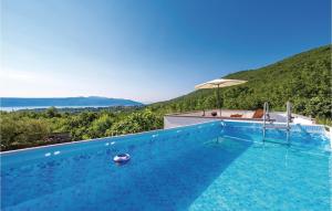 2 Bedroom Gorgeous Home In Moscenicka Draga