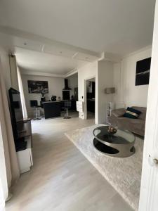 Appartement Cosy quartier Champs Élysées