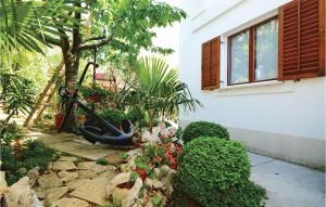 Beautiful Apartment In Rabac With Kitchen 