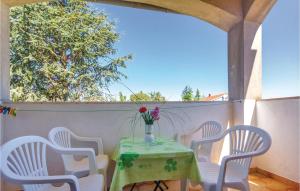 Nice Apartment In Fazana With Wifi 