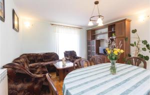 Nice Apartment In Fazana With Wifi 