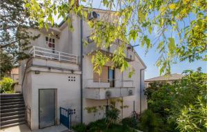 Awesome Apartment In Novi Vinodolski