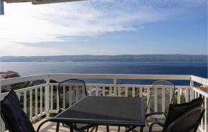 2 Bedroom Amazing Apartment In Stanici