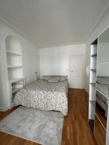 Appartement Cosy quartier Champs Élysées