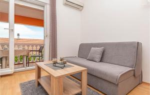 Apartment Vodice With Sea View 12