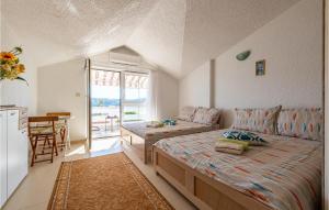 2 Bedroom Nice Apartment In Stara Novalja 