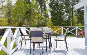 Two-Bedroom Holiday Home In Dronningmolle