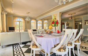 Stunning Home In Porec With Wifi 