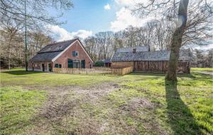 6 Bedroom Gorgeous Home In Nijverdal