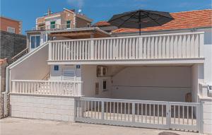 Gorgeous Home In Rogoznica