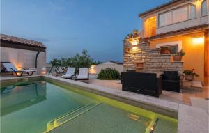 Holiday Home Kavran Ii