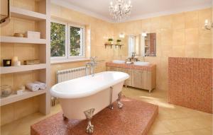 Beach Front Home In Split