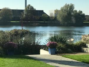 Luxe apartment direct aan de rivier