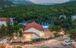 2 Bedroom Nice Home In Rascane