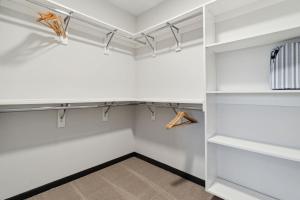 CozySuites Mass with parking lounge & roof deck #33