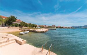 Lovely Apartment In Kustici With Wifi 