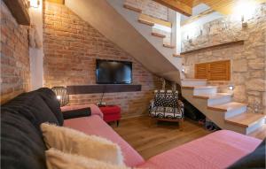 Awesome Home In Glavina Donja 