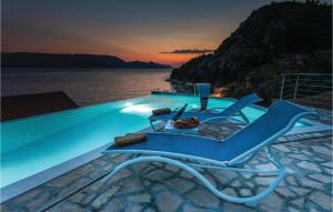 Awesome Apartment In Duba With Wifi